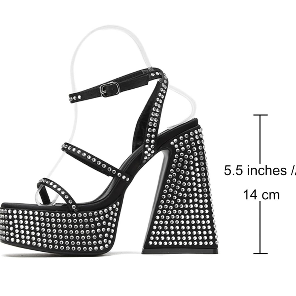BLINGED STATEMENT CHUNKY HEELS 🔥🔥🔥🔥